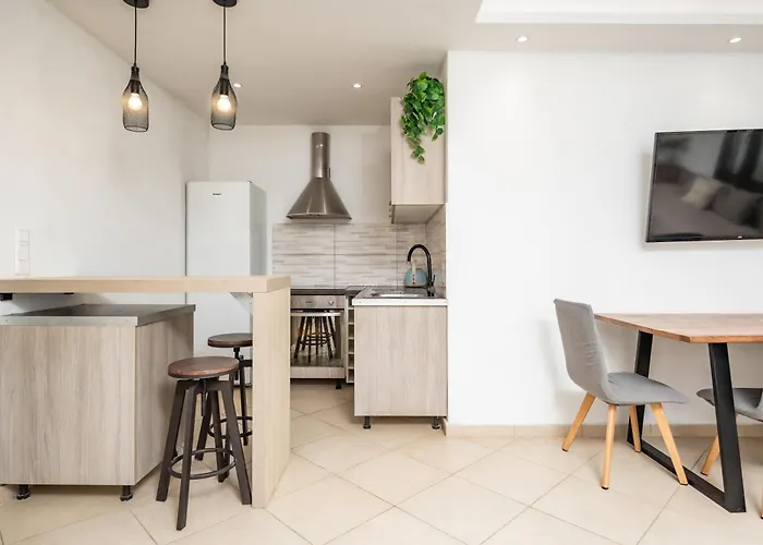 Апартаменты Neroessa - Naxos With Private Jacuzzi *